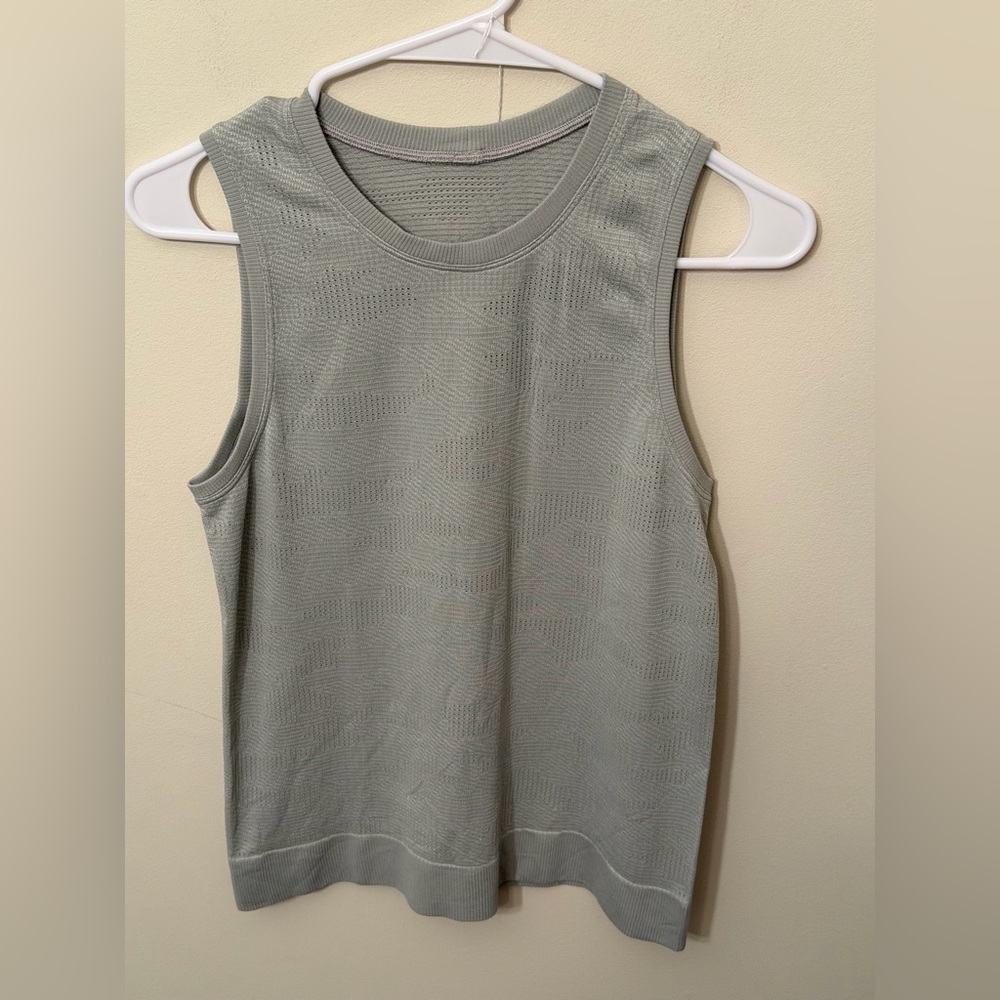 296. Lululemon Swiftly Tech Breathe Muscle Rank In Grey Camo